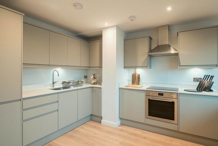 1 Bedroom Flat To Rent In Marlowes, Hemel Hempstead, HP1