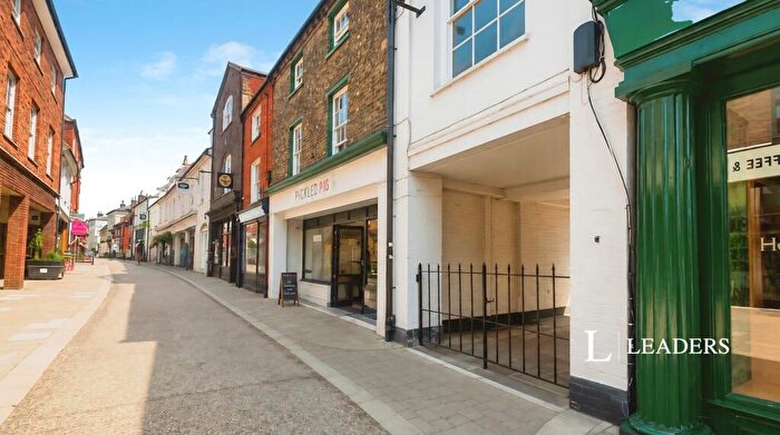 2 Bedroom Flat To Rent In Thoroughfare, Woodbridge, IP12