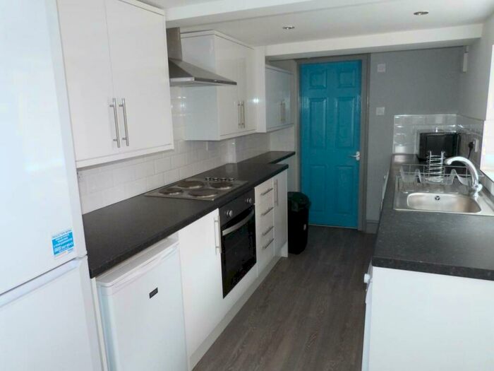 6 Bedroom House To Rent In Elm Place, Ormskirk, Lancashire, L39