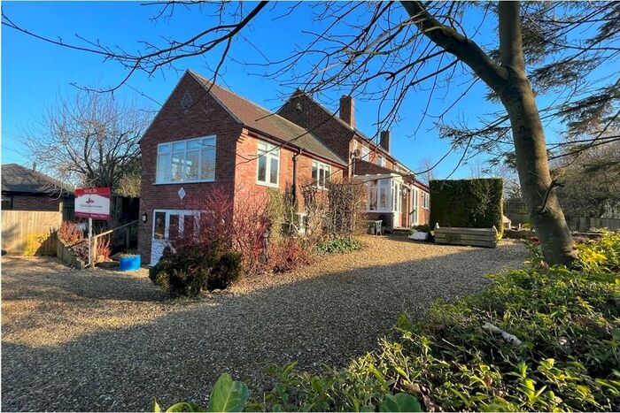 3 Bedroom Semi-Detached House For Sale In South View, Burrough On The Hill, LE14