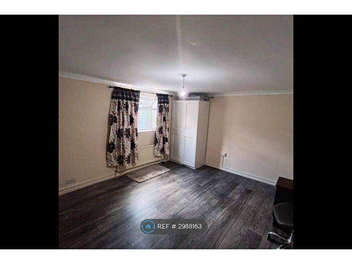1 Bedroom Flat To Rent In Widmore Road, Bromley, BR1