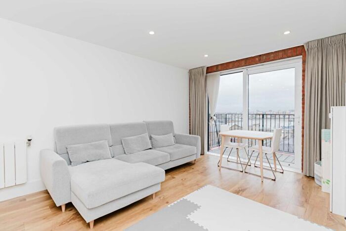2 Bedroom Apartment For Sale In No Street, Woolwich, SE18