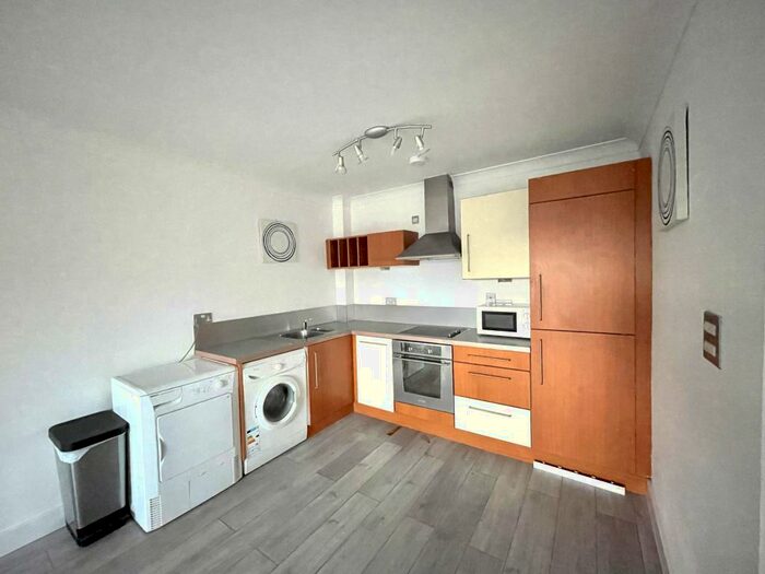 1 Bedroom Flat To Rent In Whipcord Lane, Chester, Chester, CH1