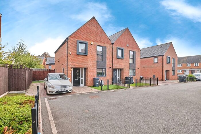 4 Bedroom Semi-Detached House For Sale In Ashcroft Grove, Birmingham, B20