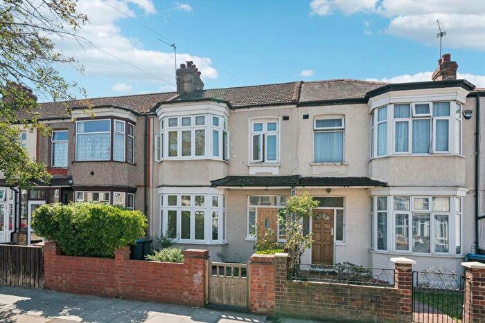 3 Bedroom Terraced House For Sale In Framfield Road, Tooting, CR4