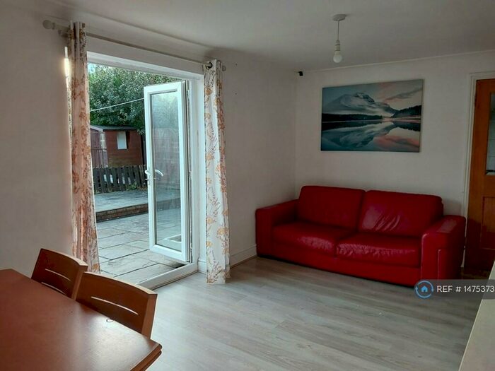 4 Bedroom End Of Terrace House To Rent In Filton Avenue, Bristol, BS34