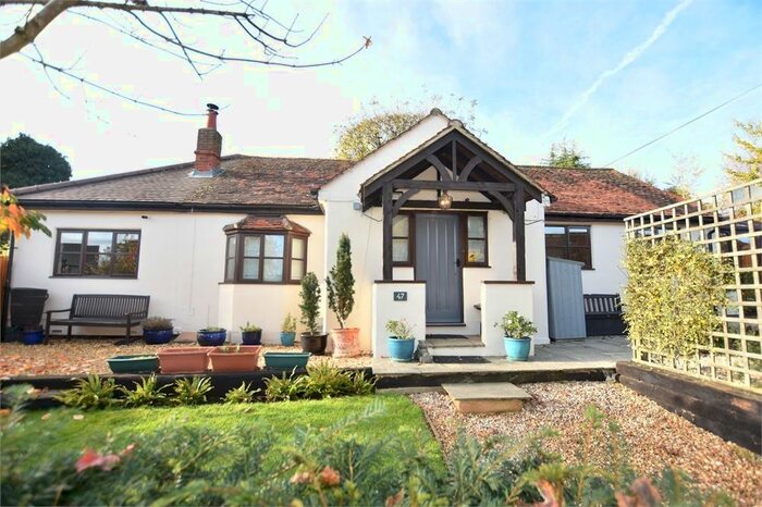 3 Bedroom Detached Bungalow To Rent In Rose Hill, Binfield, Berkshire RG42