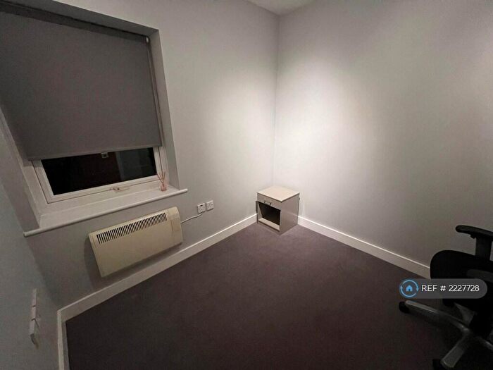 2 Bedroom Flat To Rent In Georgia Avenue, Manchester, M20