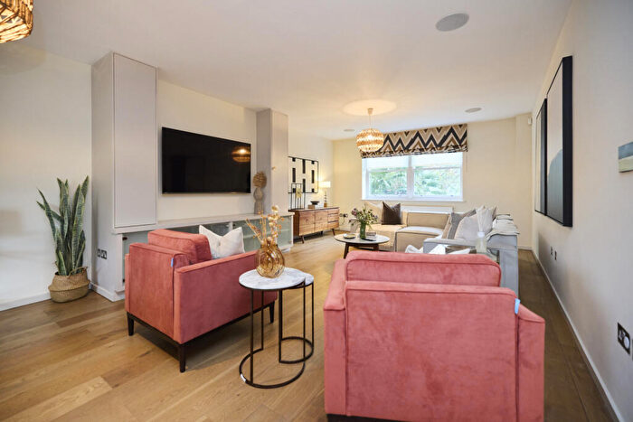 6 Bedroom Terraced House To Rent In Loudoun Road, St John's Wood, NW8