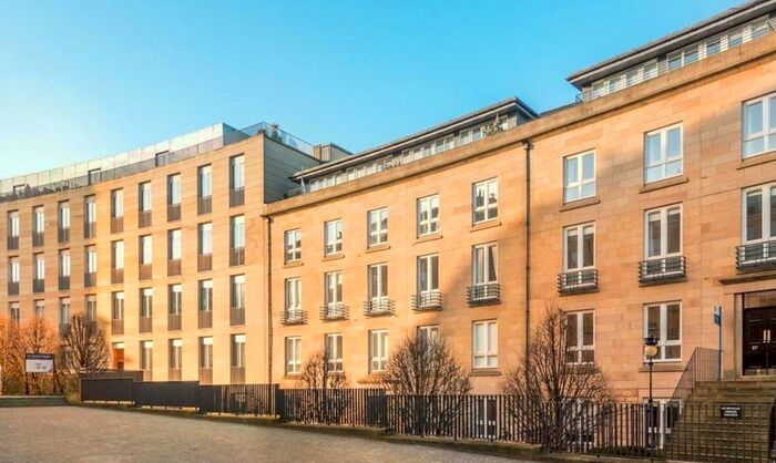 2 Bedroom Flat To Rent In Fettes Row, Edinburgh, EH3