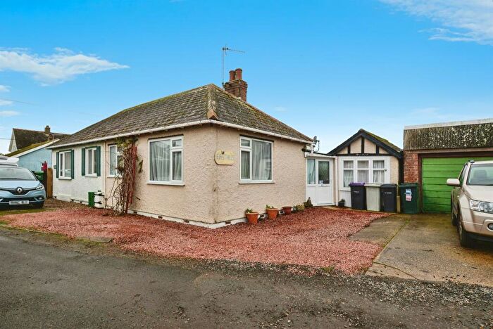 2 Bedroom Semi-Detached Bungalow For Sale In The Dell, Anderby Creek, Skegness, PE24