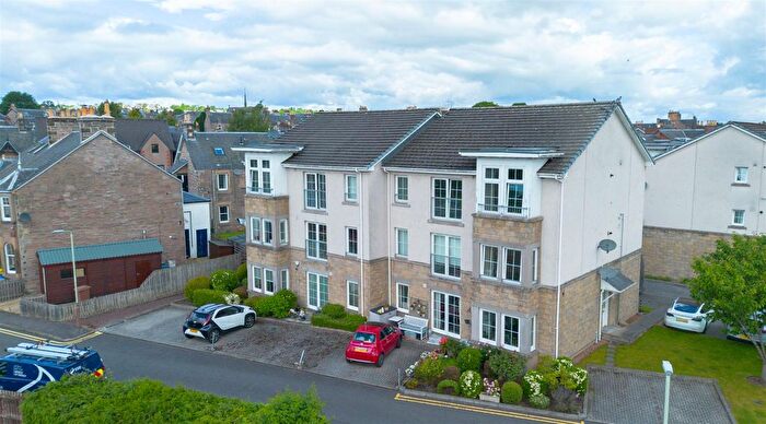 3 Bedroom Flat For Sale In Croft Park, Perth, PH2