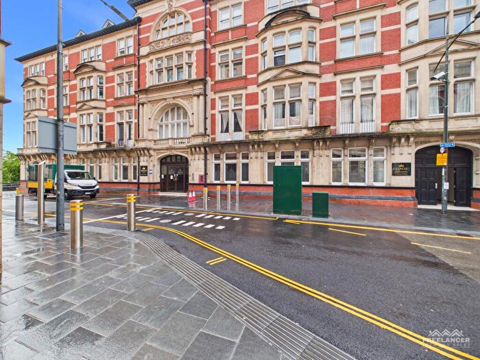1 Bedroom Flat For Sale In Kings Court, High Street, Newport, NP20