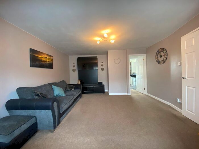 4 Bedroom Detached House For Sale In Turpins Way, Baldock, SG7