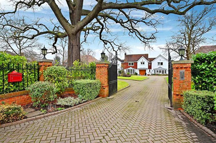 6 Bedroom Detached House For Sale In St. Leonards Hill, Windsor, Berkshire, SL4