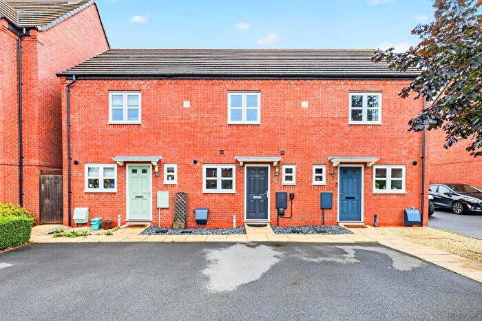 2 Bedroom Terraced House For Sale In Chatham Road, Meon Vale, CV37