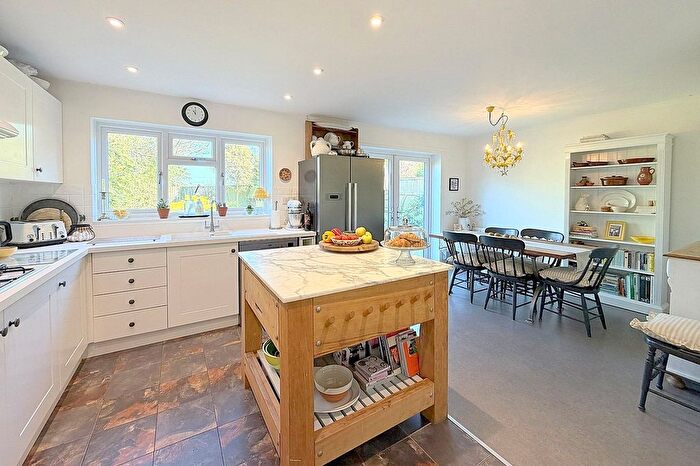 4 Bedroom Detached House For Sale In Cole Mead, Bruton, Somerset, BA10