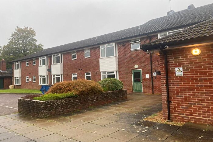 Flat To Rent In Fordingbridge, SP6