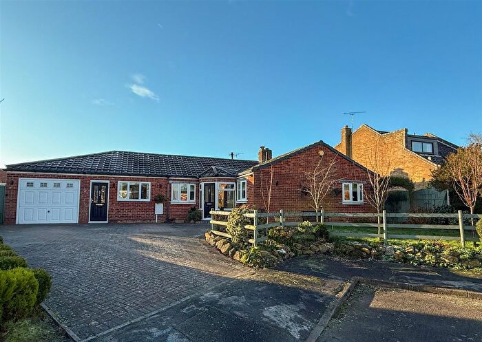 4 Bedroom Detached Bungalow For Sale In Church Path, Hampton Magna, Warwick, CV35