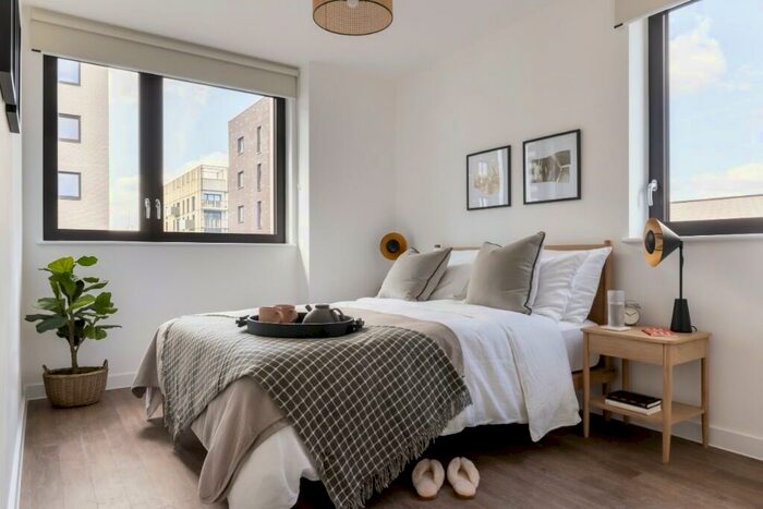 1 Bedroom Flat To Rent In Flat, Vanguard Way London, E17