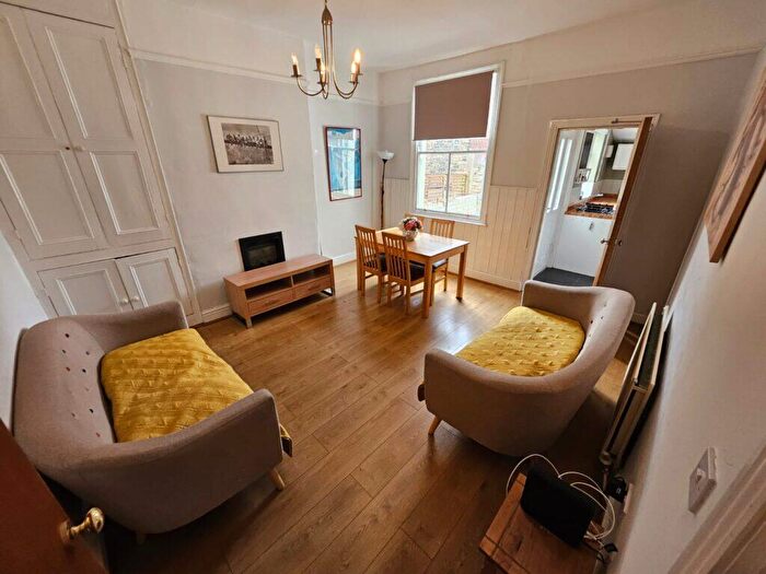 4 Bedroom Terraced House To Rent In Chapel Lane, Headingley, Leeds, LS6