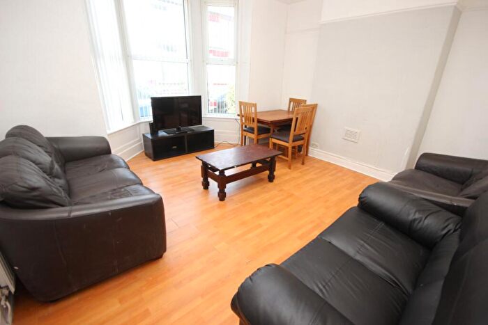 5 Bedroom Terraced House To Rent In Kenmare Road, L15