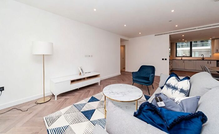 2 Bedroom Flat To Rent In Merino Gardens, Tower Hill, E1W