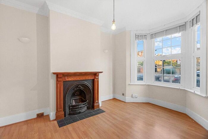 4 Bedroom Terraced House To Rent In Napier Road, Leytonstone, E11