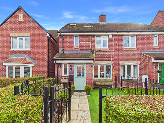 5 Bedroom Semi-Detached House For Sale In Scholars Rise, Stokenchurch, High Wycombe, Buckinghamshire, HP14