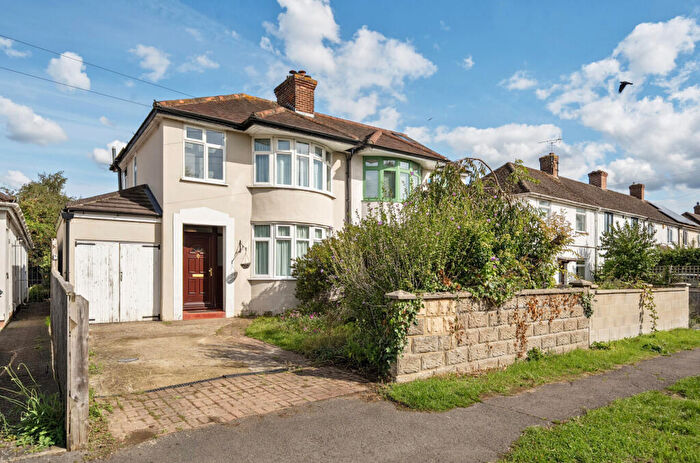 3 Bedroom Semi-Detached House For Sale In Oxford Road, Old Marston, Oxford, OX3