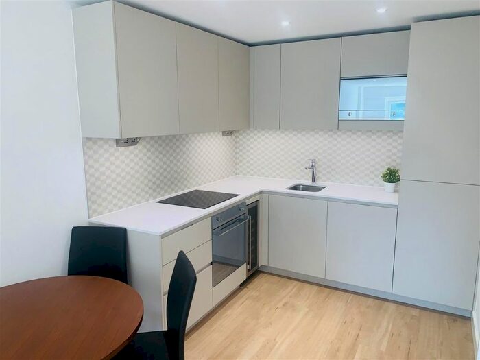 1 Bedroom Flat To Rent In Cornelia House, Beaufort Square, London NW9
