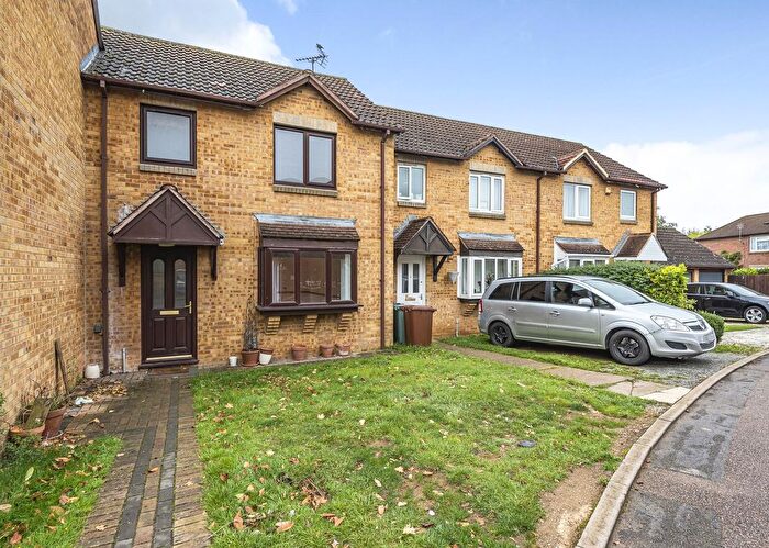 3 Bedroom Terraced House To Rent In Lyneham Road, Bicester, OX26