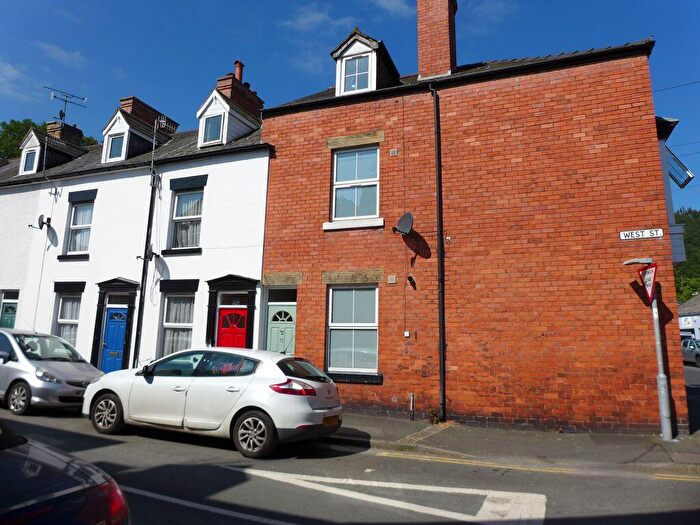 3 Bedroom Property For Sale In West Street, Llangollen, LL20
