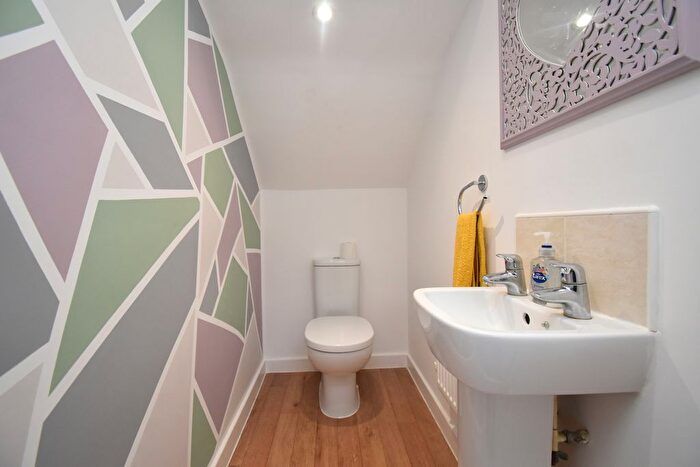 3 Bedroom Semi-Detached House For Sale In Venus Avenue, Biggleswade, SG18