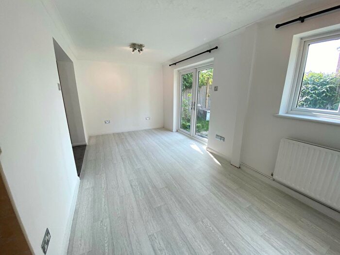 4 Bedroom Detached House To Rent In Vancouver Drive, Gillingham, ME8