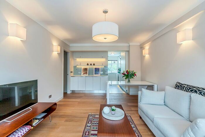2 Bedroom Flat To Rent In Sussex Place, Lancaster Gate, W2