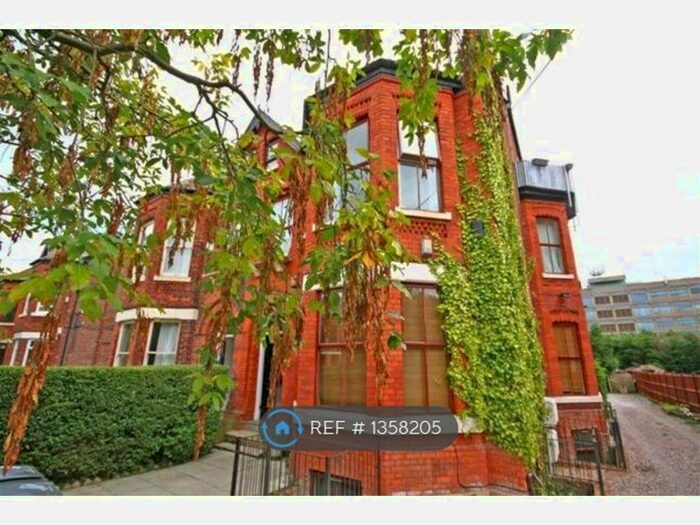 1 Bedroom Flat To Rent In The Beeches, Manchester, M20