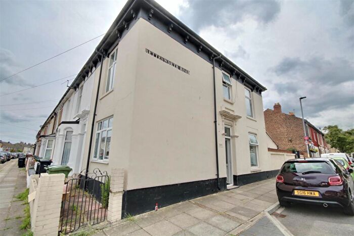 3 Bedroom End Of Terrace House To Rent In Shearer Road, Portsmouth, PO1