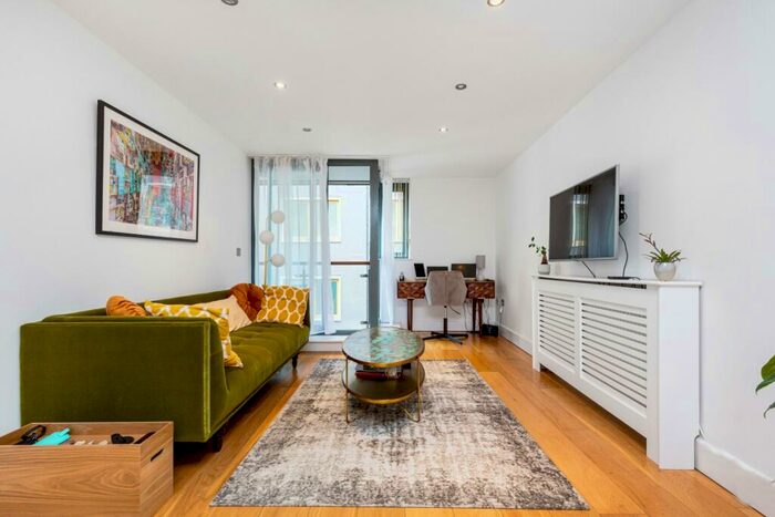 1 Bedroom Flat To Rent In Bastwick Street, London, EC1V