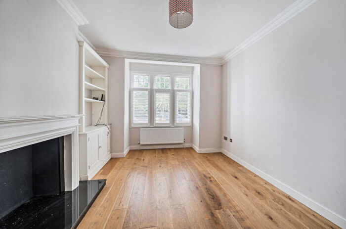 4 Bedroom Terraced House To Rent In Nightingale Lane, London, N8