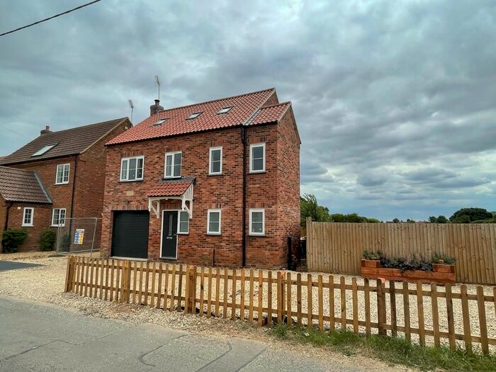 3 Bedroom Detached House For Sale In Mill Road, Wiggenhall St. Germans, King's Lynn, PE34