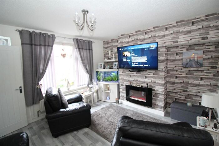 3 Bedroom Terraced House For Sale In Wyndhurst Road, Stechford, Birmingham, B33