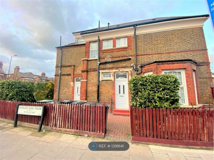 Studio To Rent In Stondon Park, London, SE23