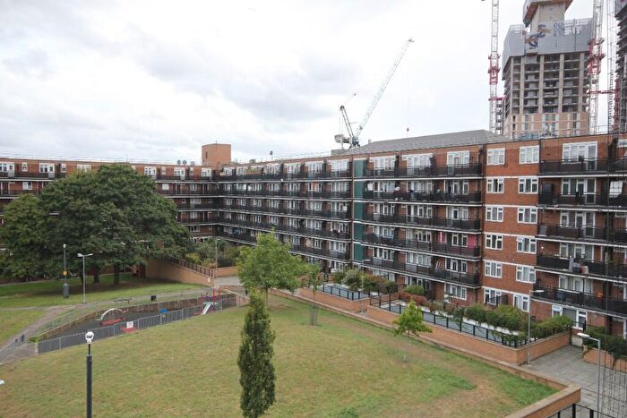 1 Bedroom Flat To Rent In Marden Square, London, SE16