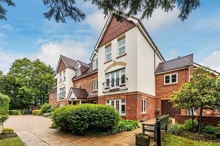 1 Bedroom Retirement Property For Sale In Epsom Road, Leatherehad, KT22