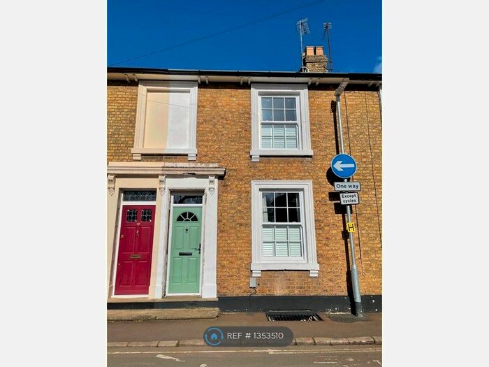 2 Bedroom Terraced House To Rent In Church Road, Leighton Buzzard, LU7