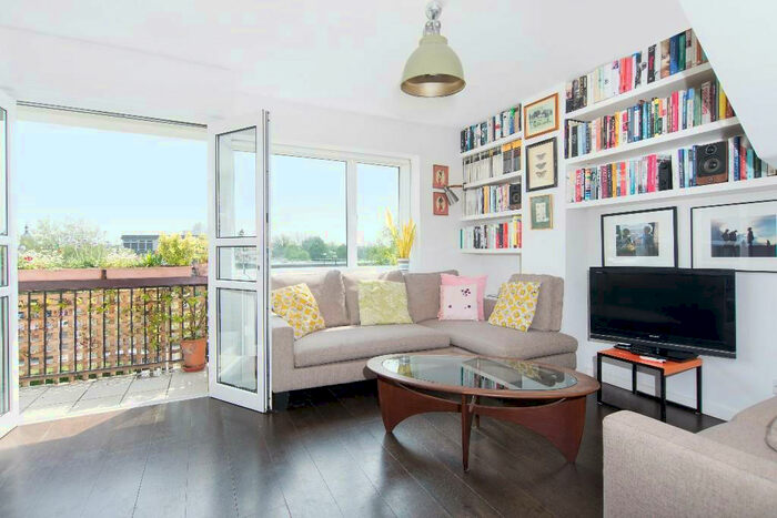 3 Bedroom Flat To Rent In Spencer Rise, London, NW5