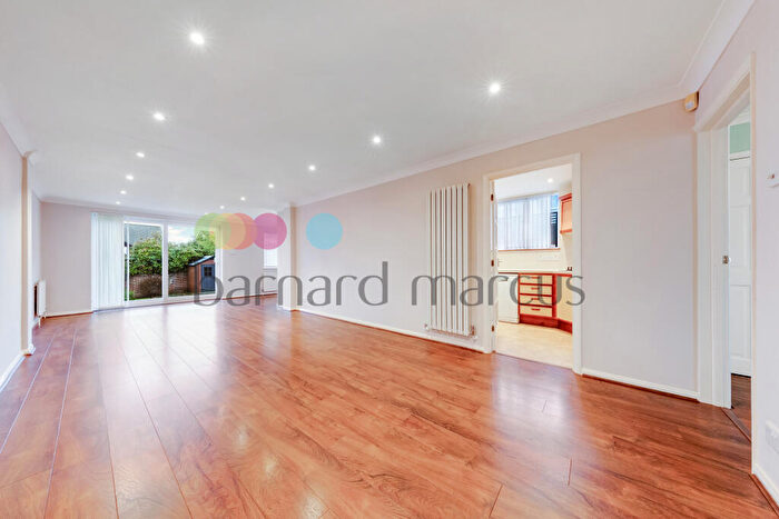 4 Bedroom House To Rent In Osgood Avenue, Orpington, BR6