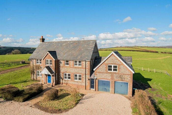 5 Bedroom Farm House For Sale In Piddletrenthide, Dorchester, DT2