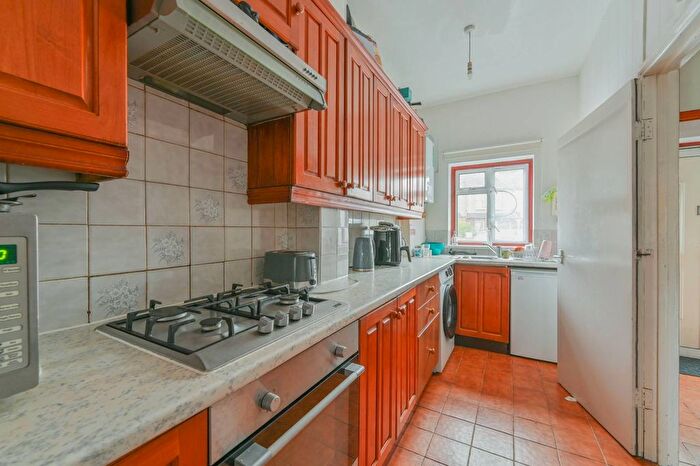 4 Bedroom Terraced House To Rent In Lyveden Road, Tooting, London, SW17